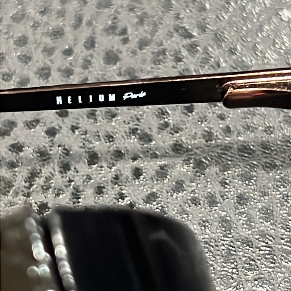 Helium Paris “frames” - Picture 4 of 12